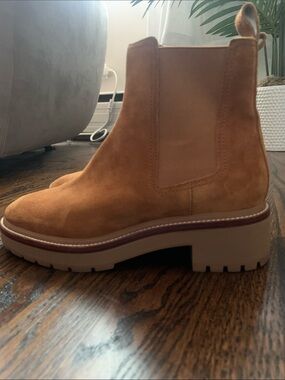 Tory Burch Women's Suede Chelsea Boots in Cognac Tan